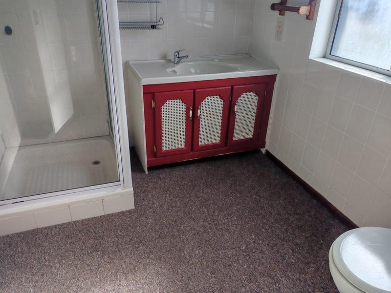 6 Bedroom Property for Sale in Sandbaai Western Cape